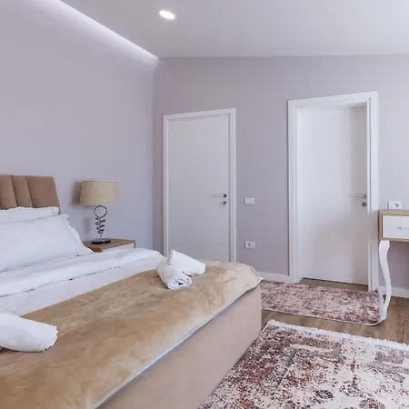 Tibi's Villa